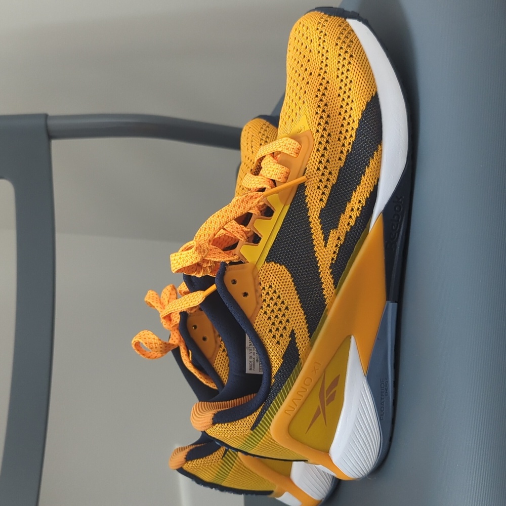 Reebok Sneakers - Yellow & Navy